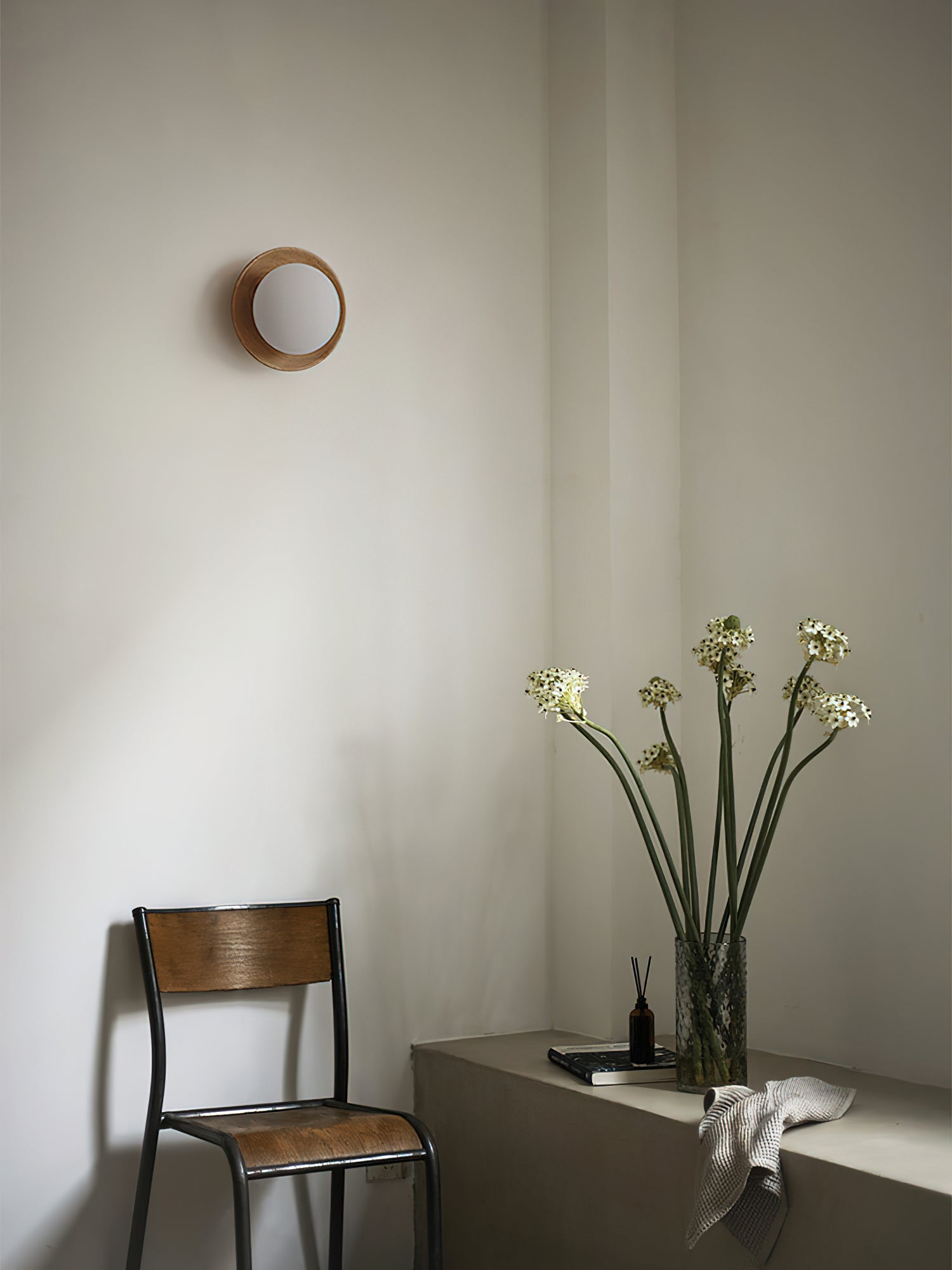 Cara Hardwood Wall Light