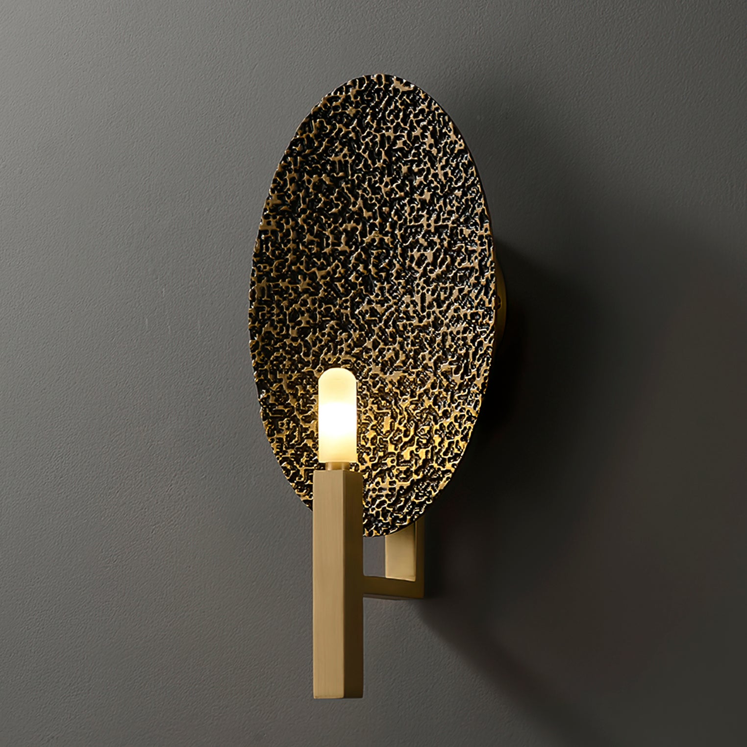Dia Wall Light
