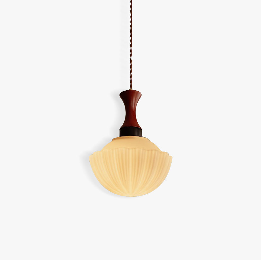 Dutchess Pendant Light