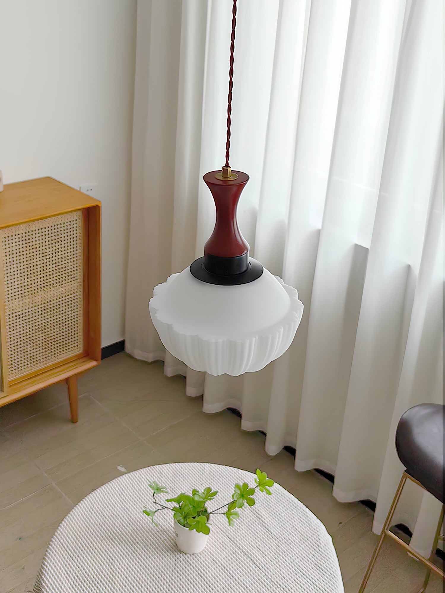 Dutchess Pendant Light