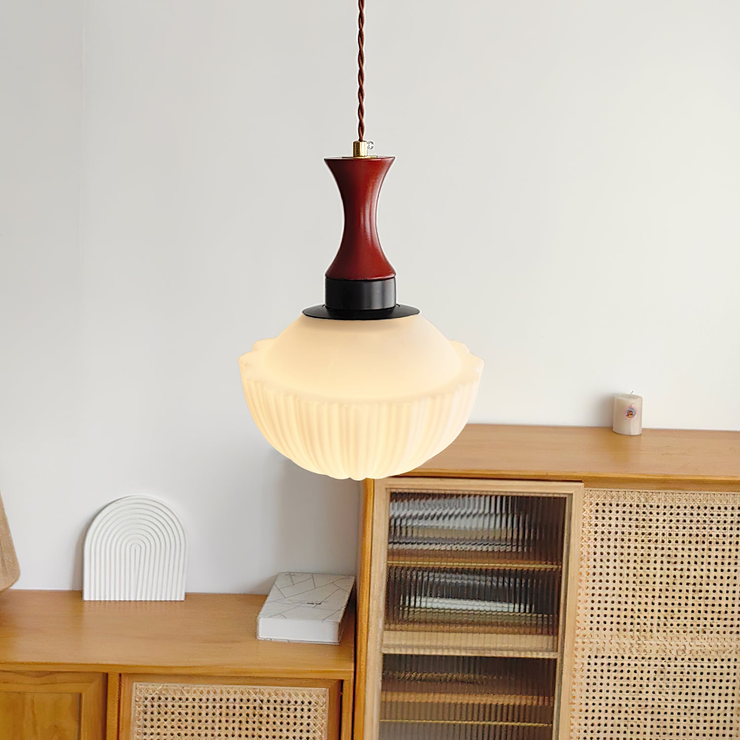 Dutchess Pendant Light