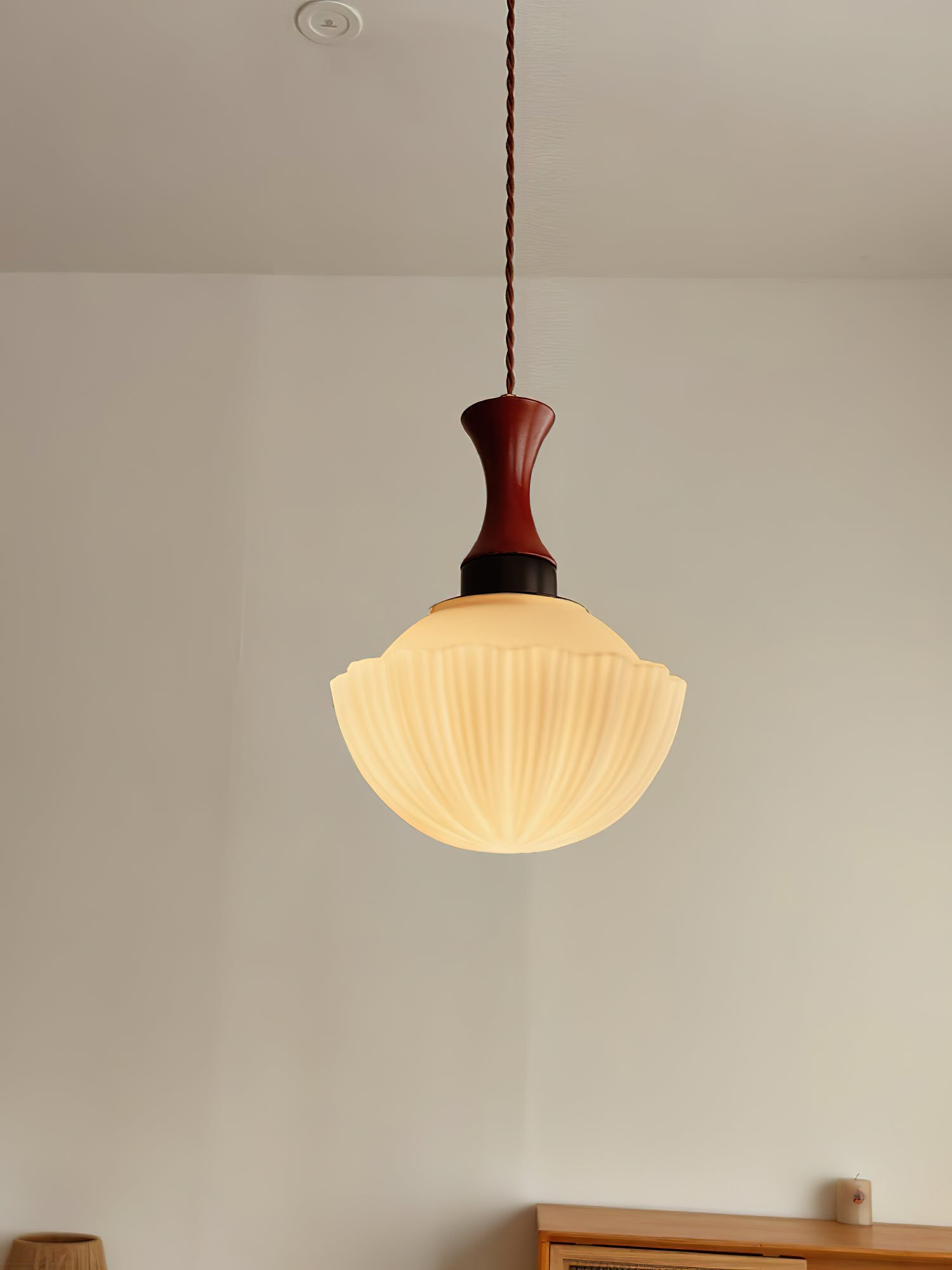 Dutchess Pendant Light