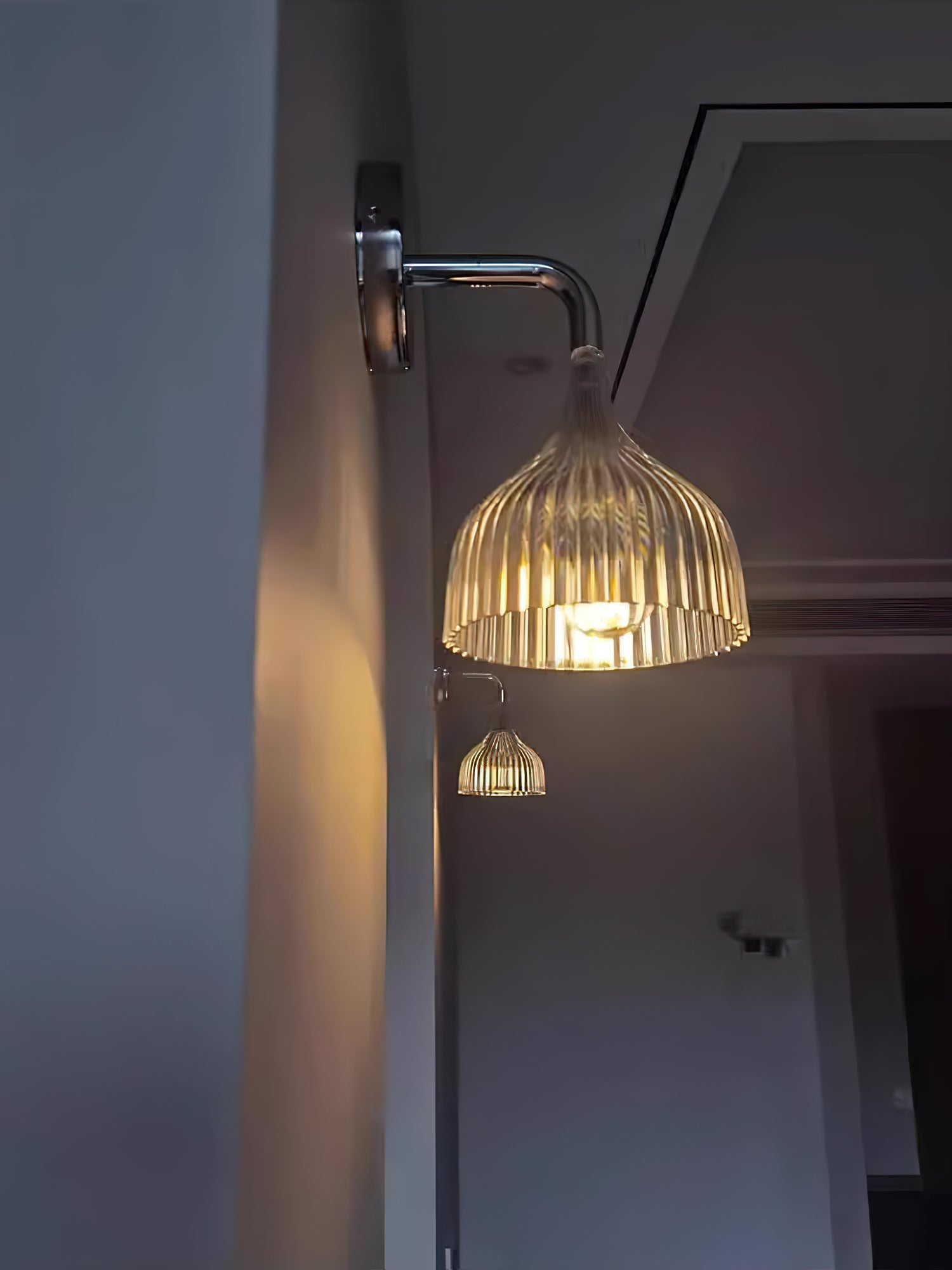 E Wall Light