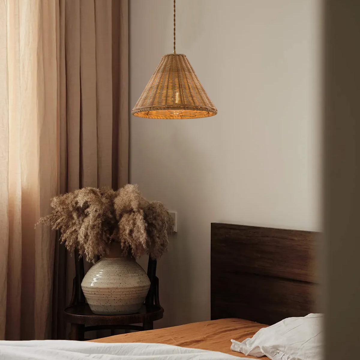 Etrusca Pendant Light