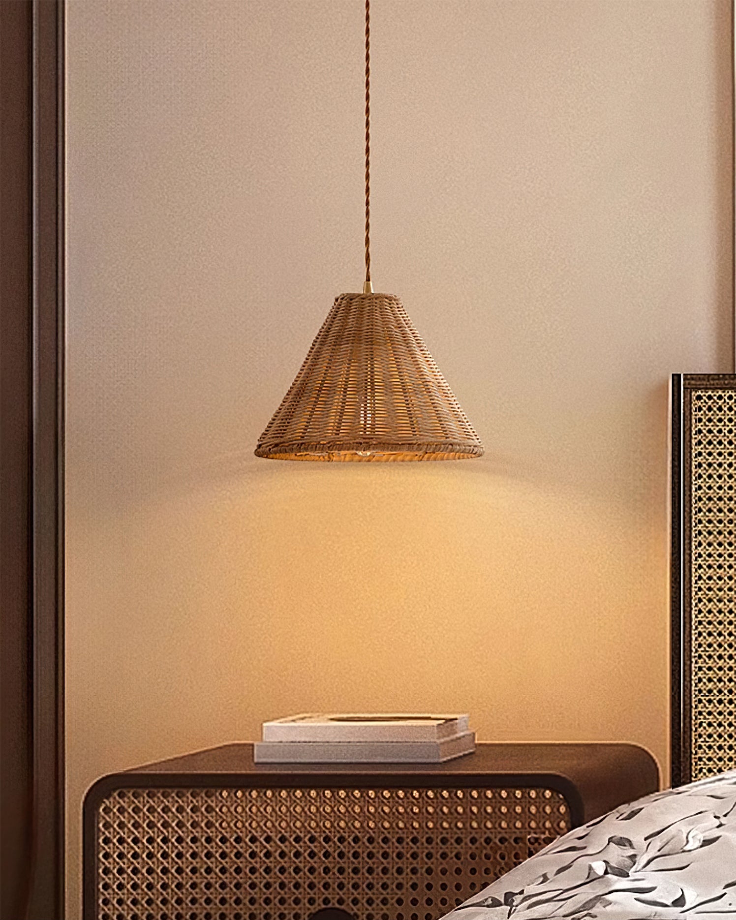 Etrusca Pendant Light