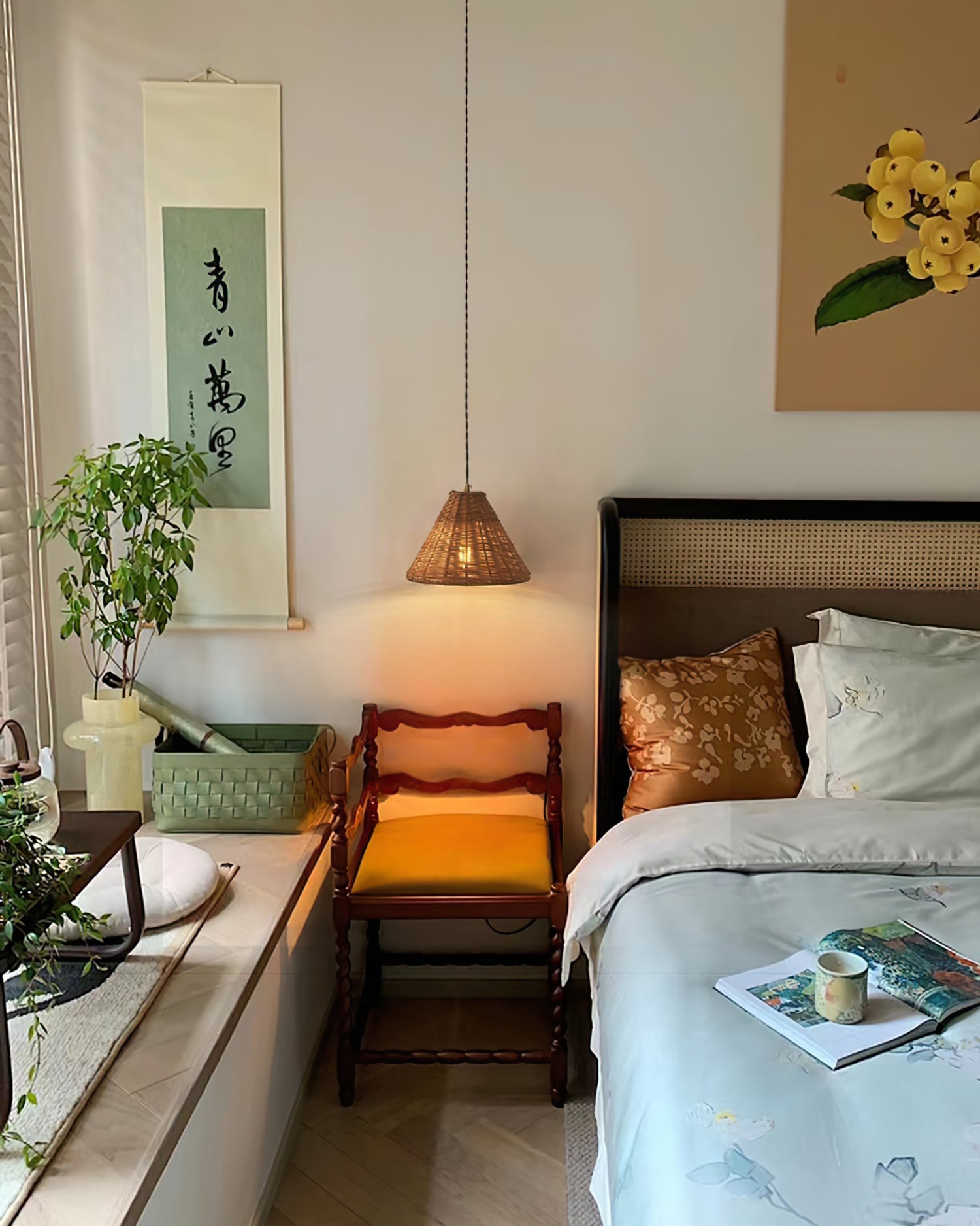 Etrusca Pendant Light