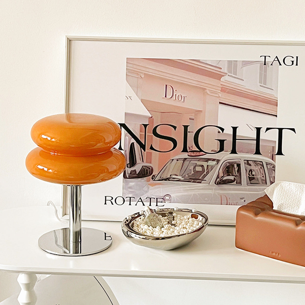 Hecho Vinen Table Lamp