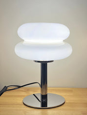 Hecho Vinen Table Lamp