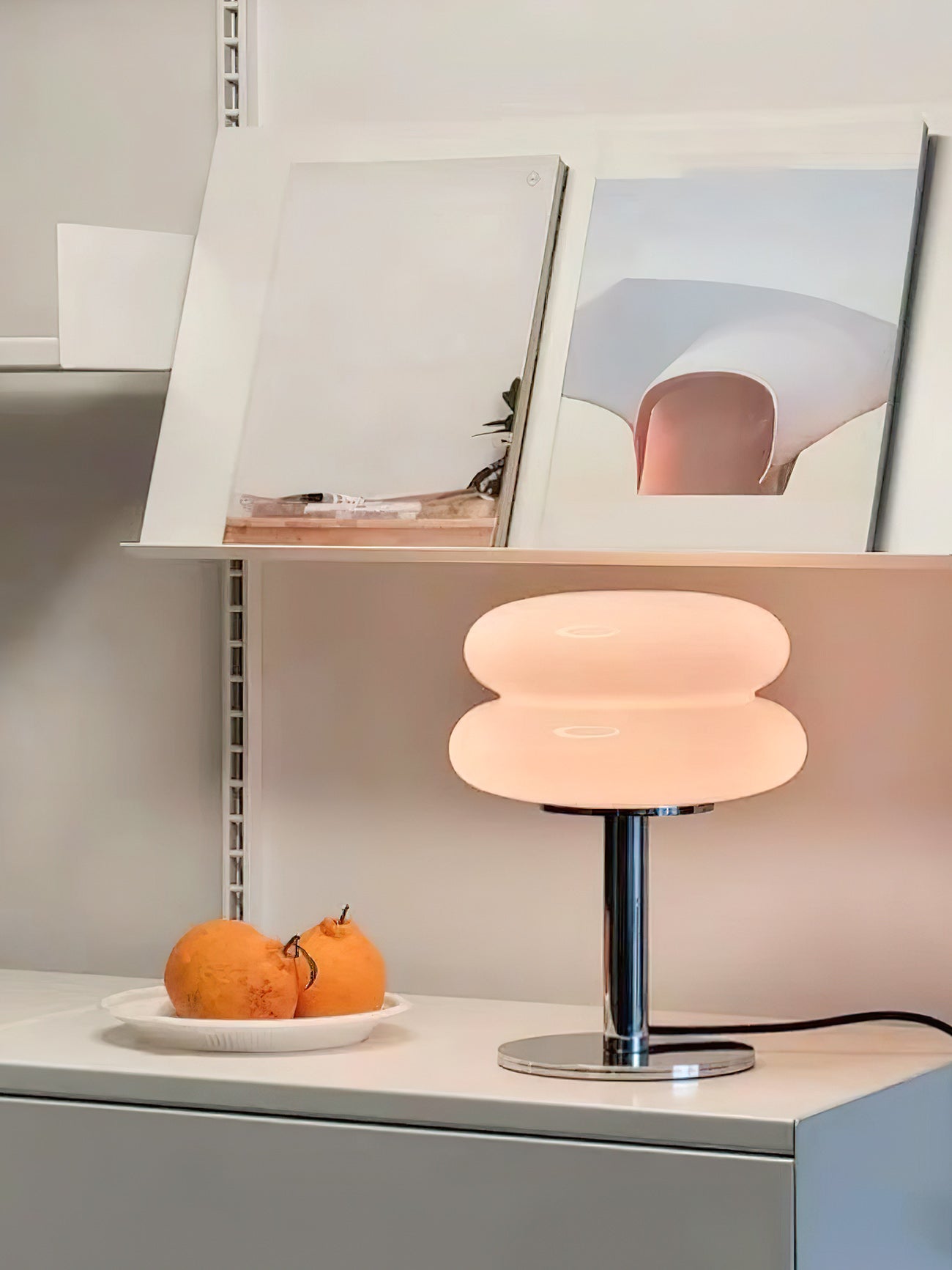 Hecho Vinen Table Lamp