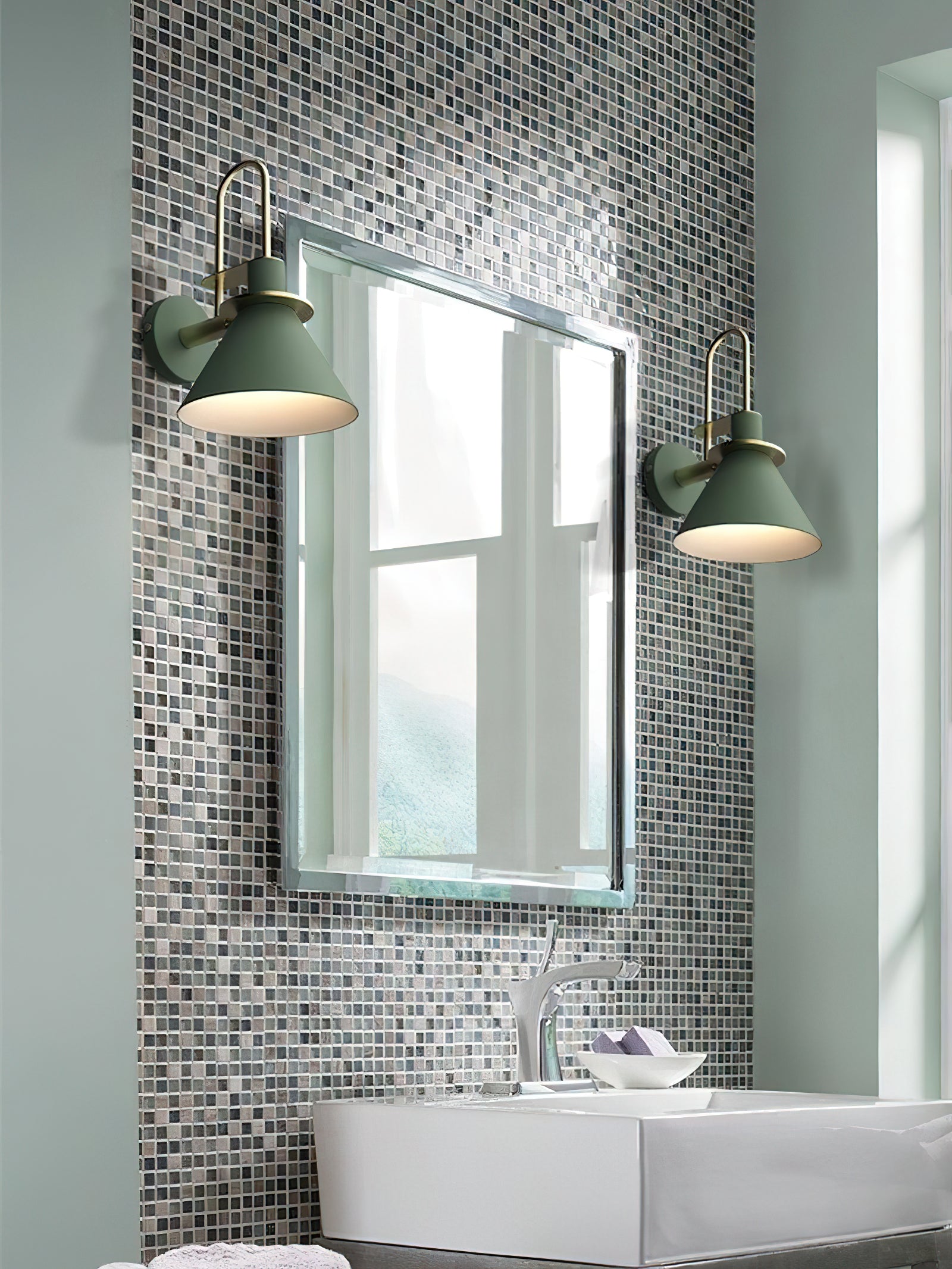 Nordic Metal Wall Sconce