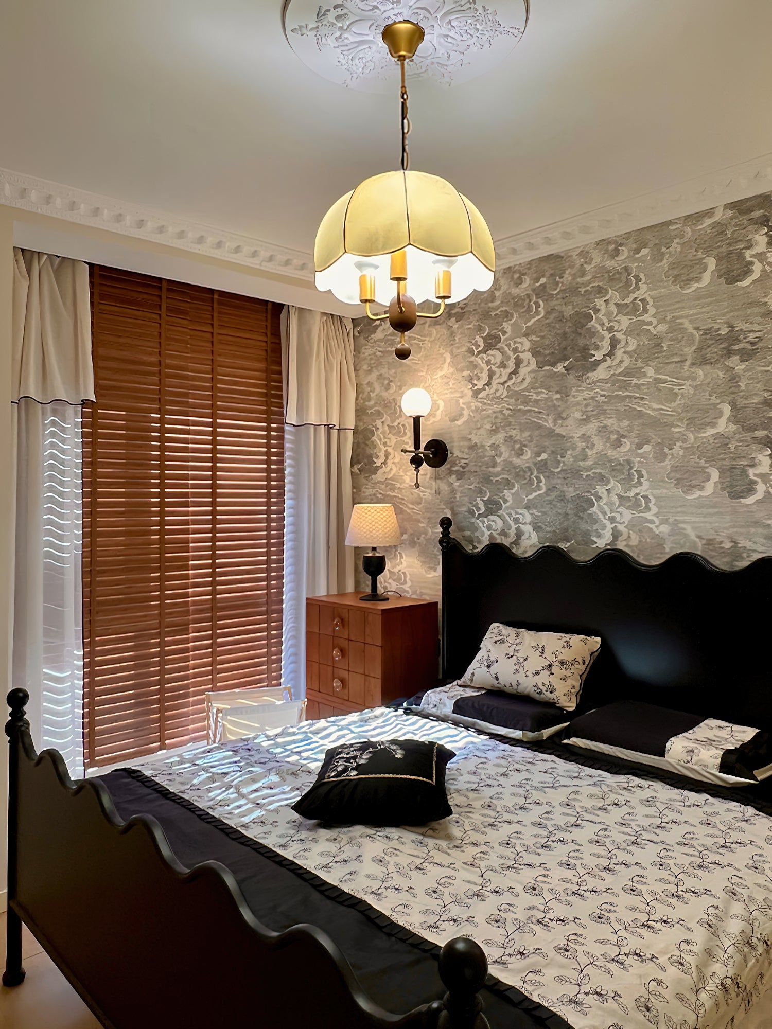 Oriente Pendant Lamp