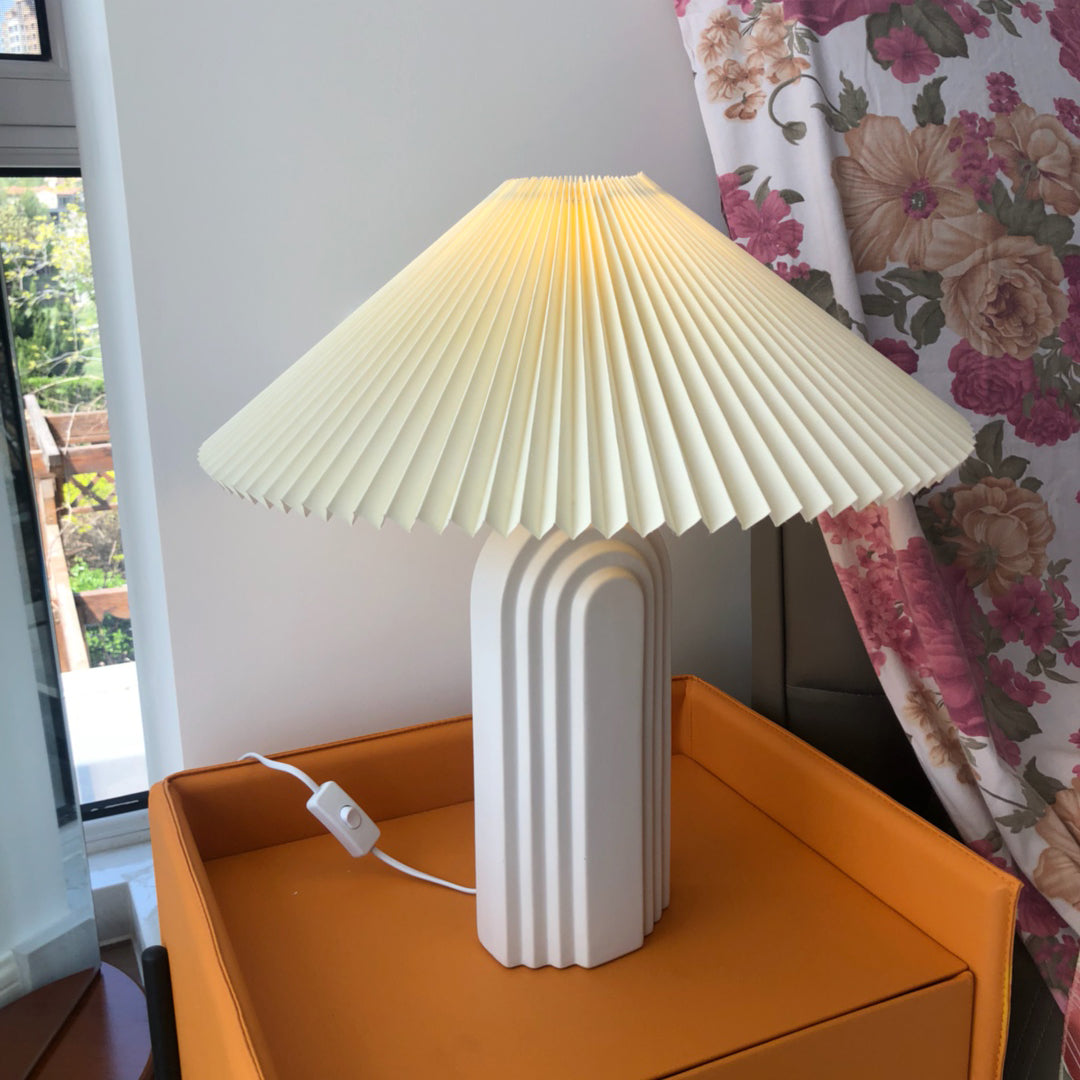 Ripple Pleated Table Light