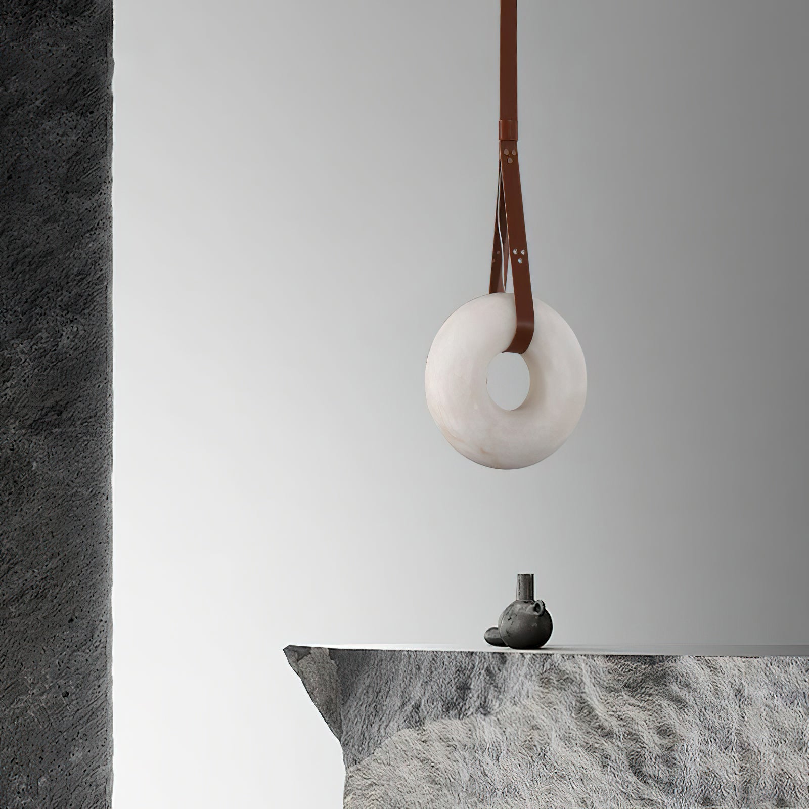 Bela Alabaster Pendant Light
