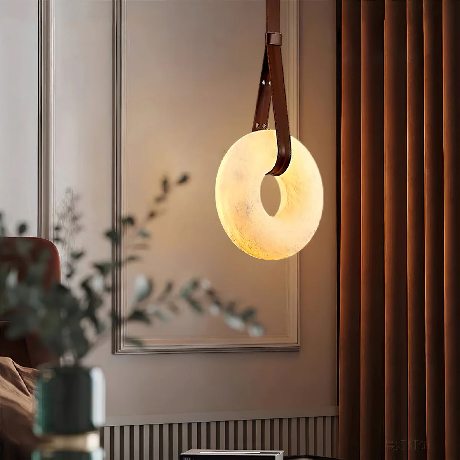 Bela Alabaster Pendant Light