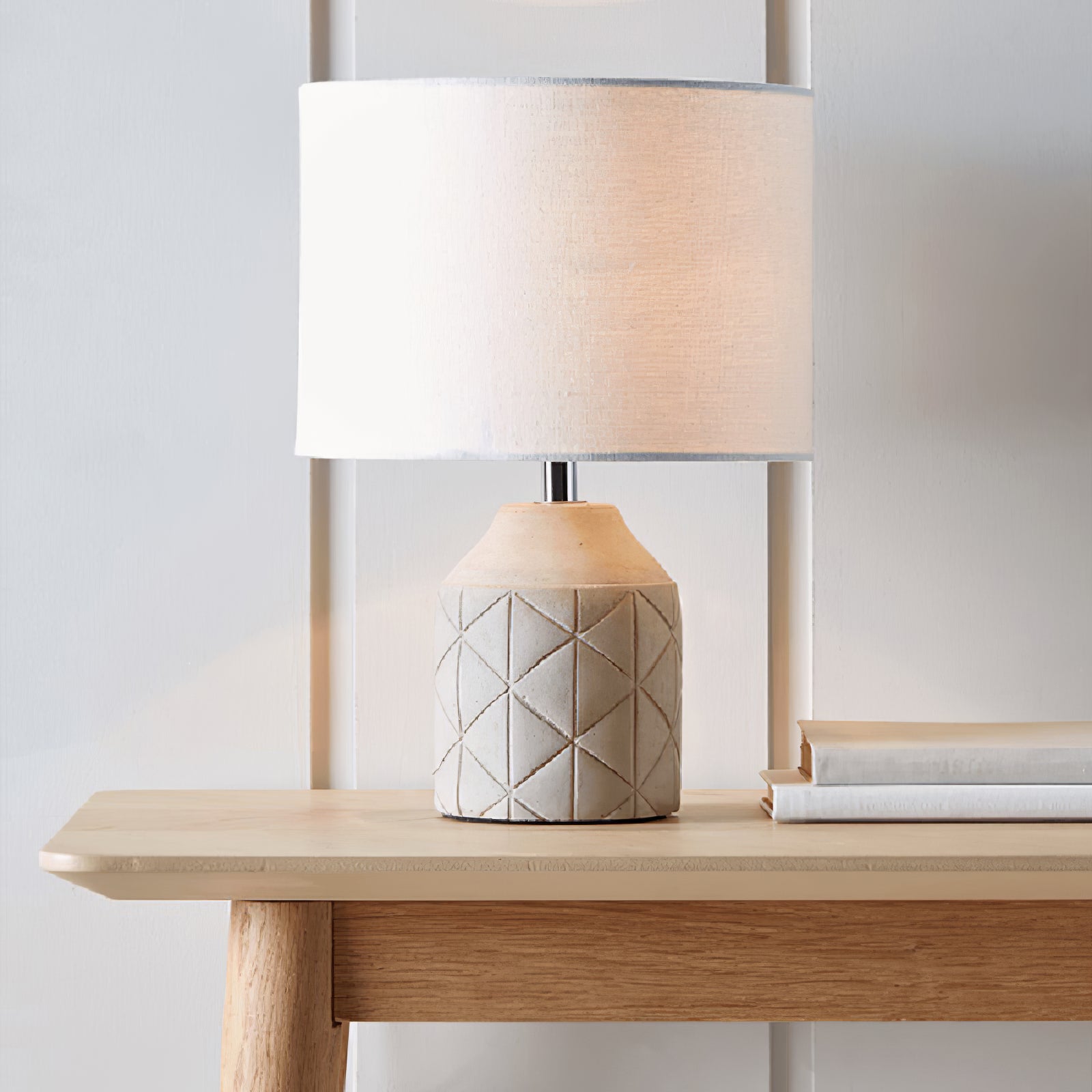 Childers_Table_Lamp_2.jpg