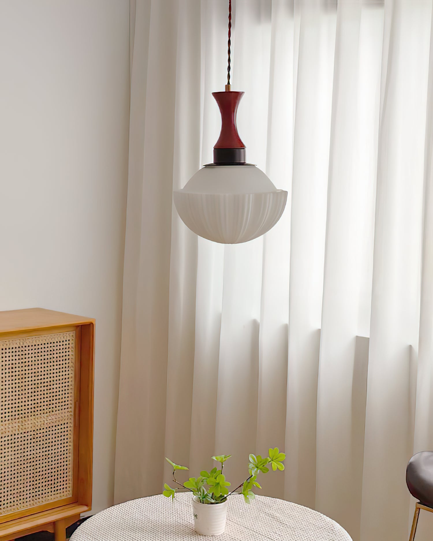 Dutchess Pendant Light