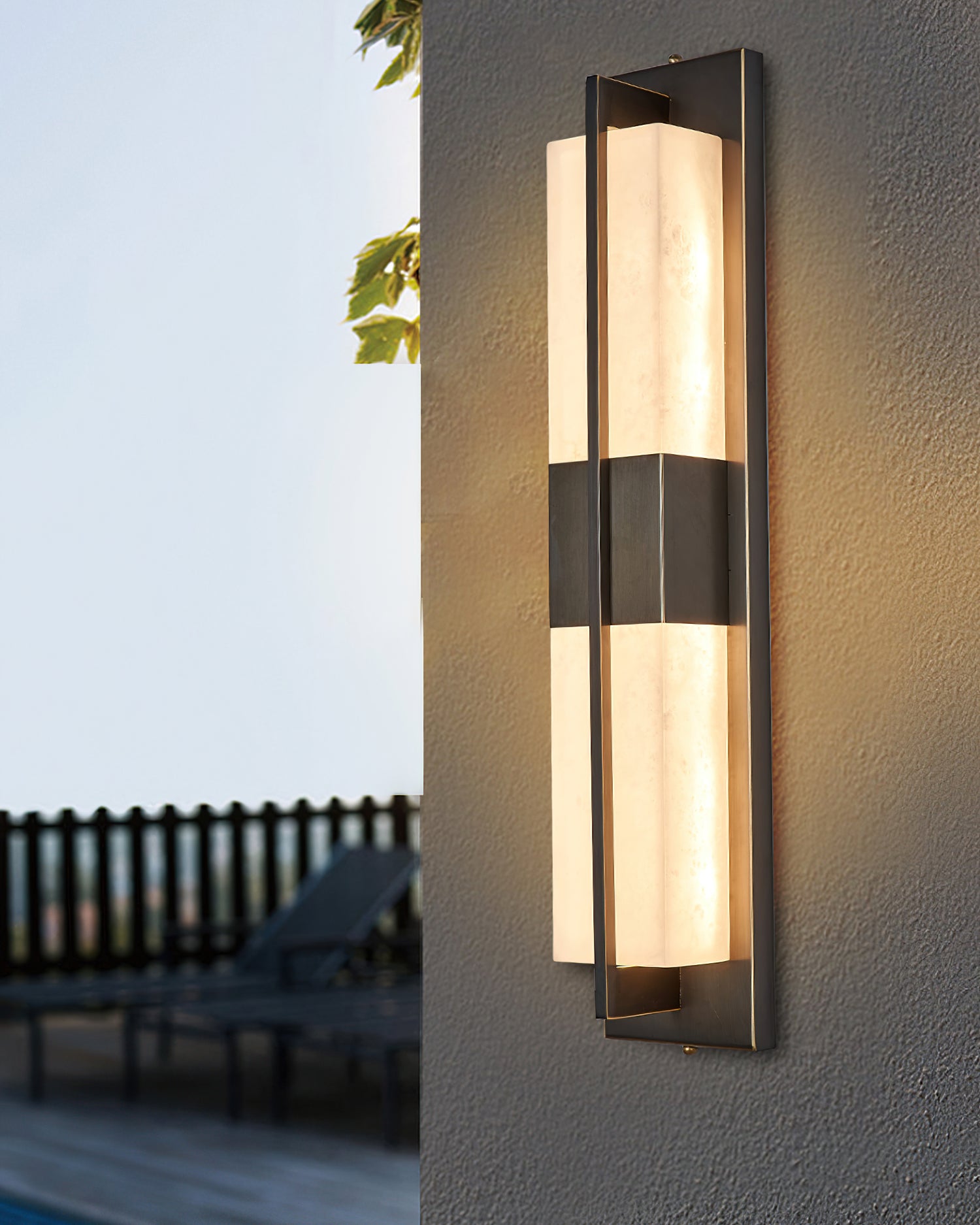 Fugit Alabaster Wall Lamp