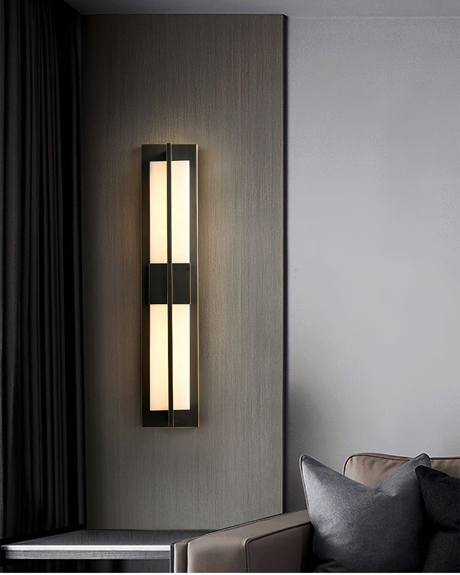 Fugit Alabaster Wall Lamp