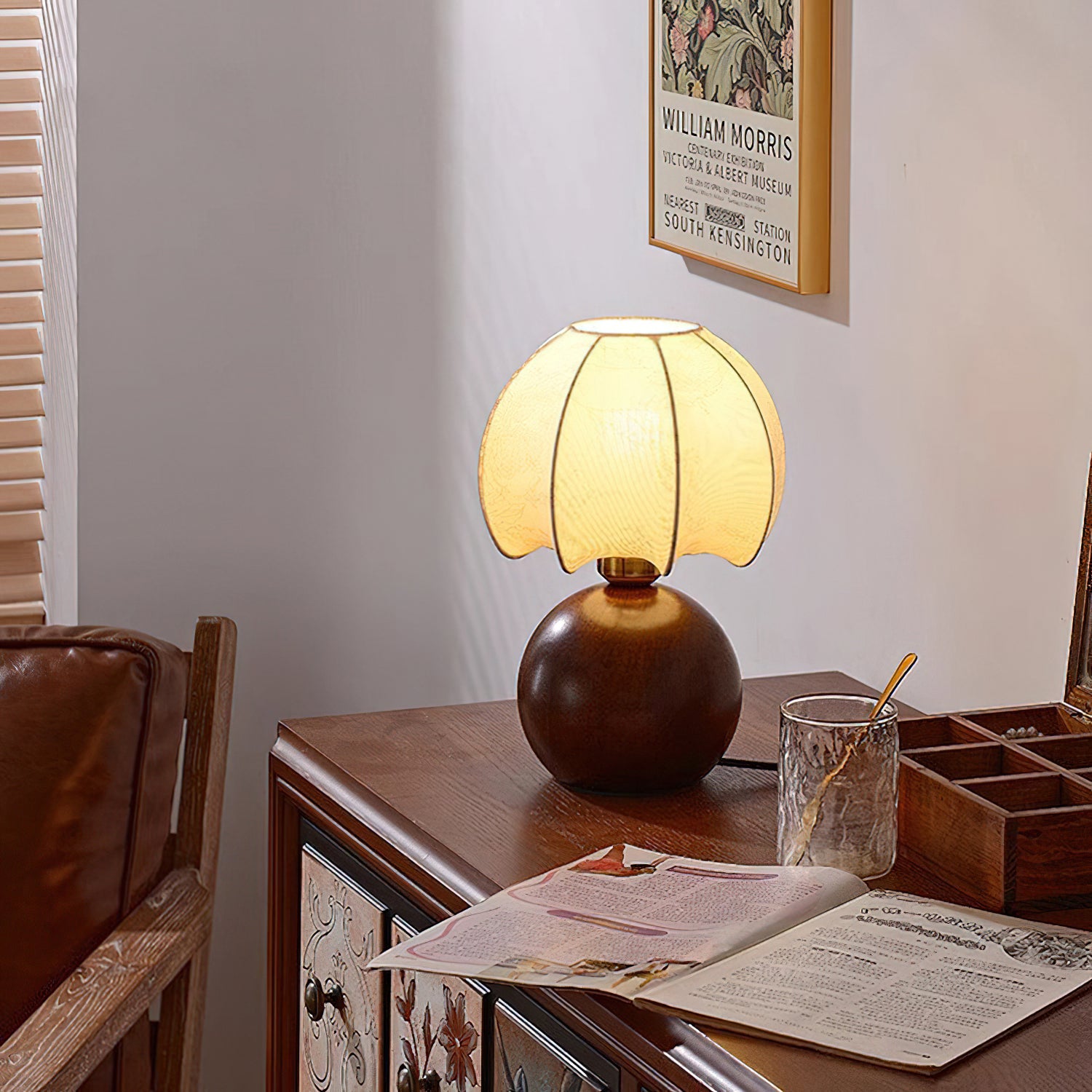 Peonies Table Light